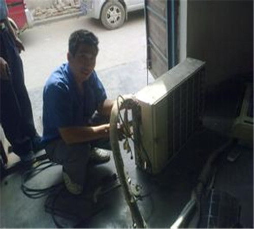 花園小區家庭搬家全攻略 專業搬家、空調移機與保潔服務一站式解決方案